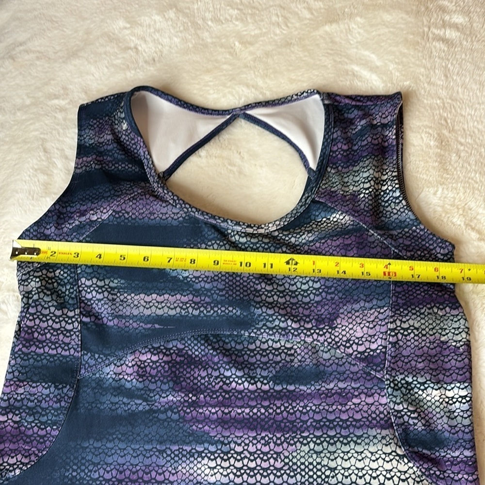 Peace and pearls Athletic dress, size XL - Picture 6 of 9